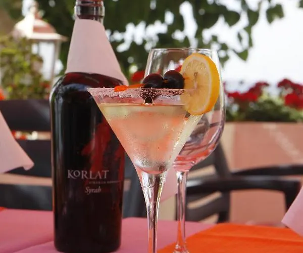 Rosa Hotel Rtina