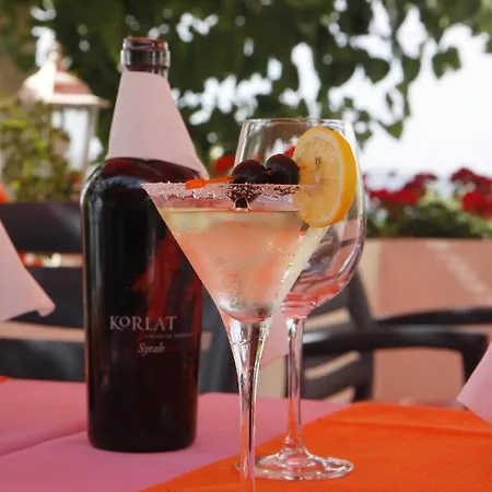 Rosa Hotel Rtina